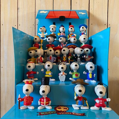 ☆スヌーピー ワールド ツアー☆ボックス4段飾り ☆スヌーピー