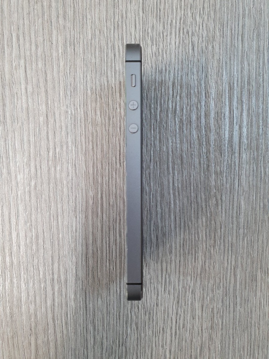 A1457 Apple iPhone 5s 16GB Grey (Black face) Vodafone Locked Grade