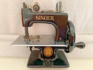 Childs Singer Sewing Machine | eBay