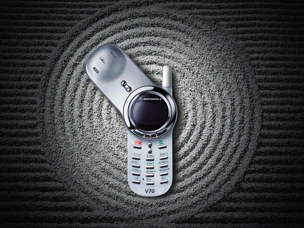 Original Unlocked Motorola V series V70 Silver Cellular Phone 2G