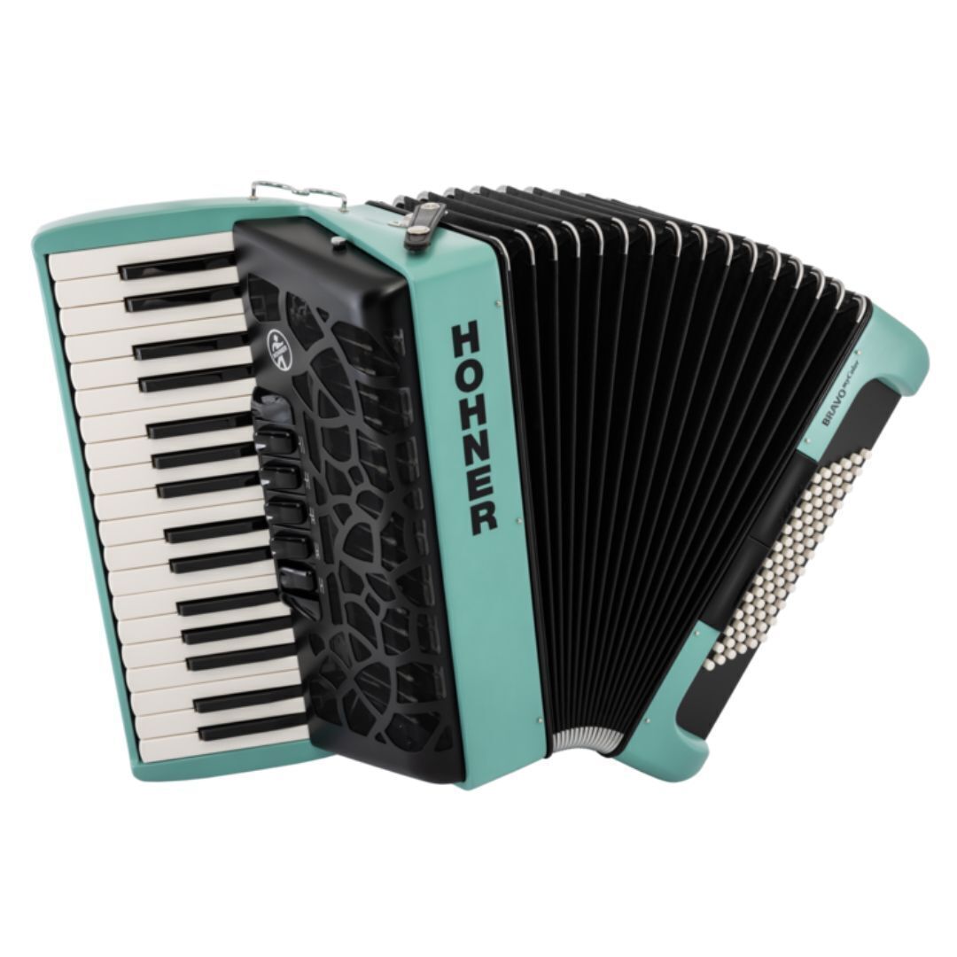 Hohner BRAVO III 72 Chromatic Piano Key Wind Accordion VIBRANT