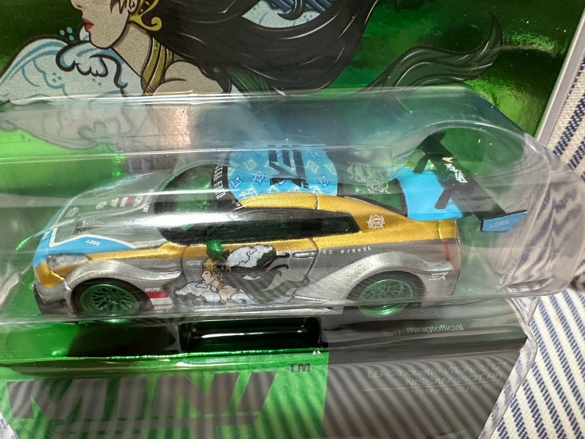 MINI GT 650 chase LB-Silhouette WorksGT NISSAN 35GT-RR 