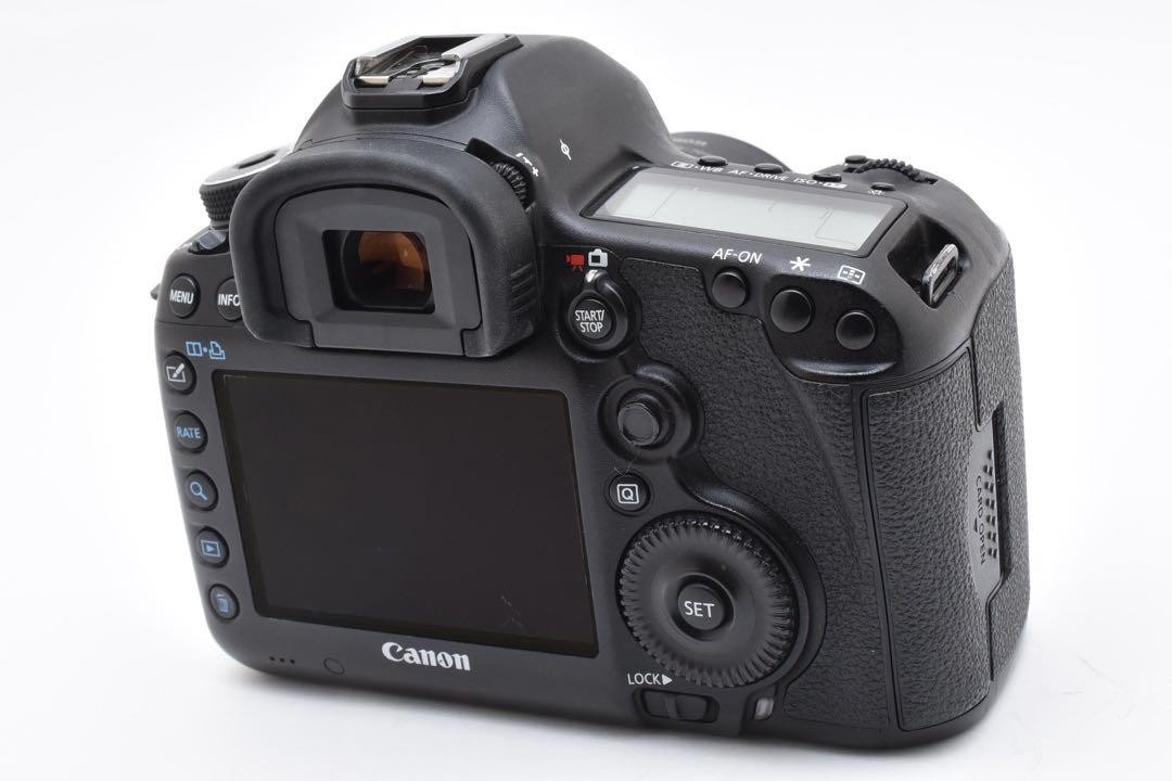 Canon EOS 5D Mark III 22.3MP Digital SLR Camera with EF 35-70mm