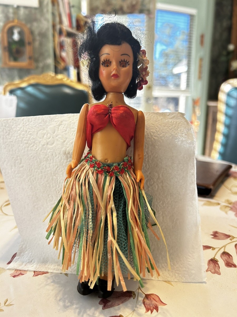 Vintage Hawaiian Doll Hula Dancer With Grass Skirt 7 1/2” Plastic