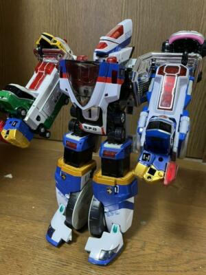 BANDAI Power Rangers S.P.D. Dekaranger DX Delta Max Megazord Super