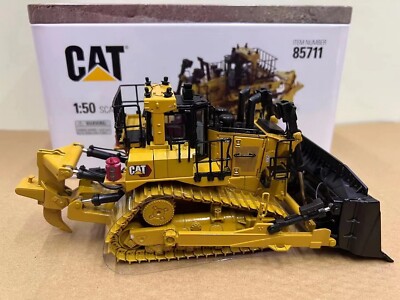 Diecast Masters 1/50 Scale CAT D10 Dozer Diecast Model Toy Gift