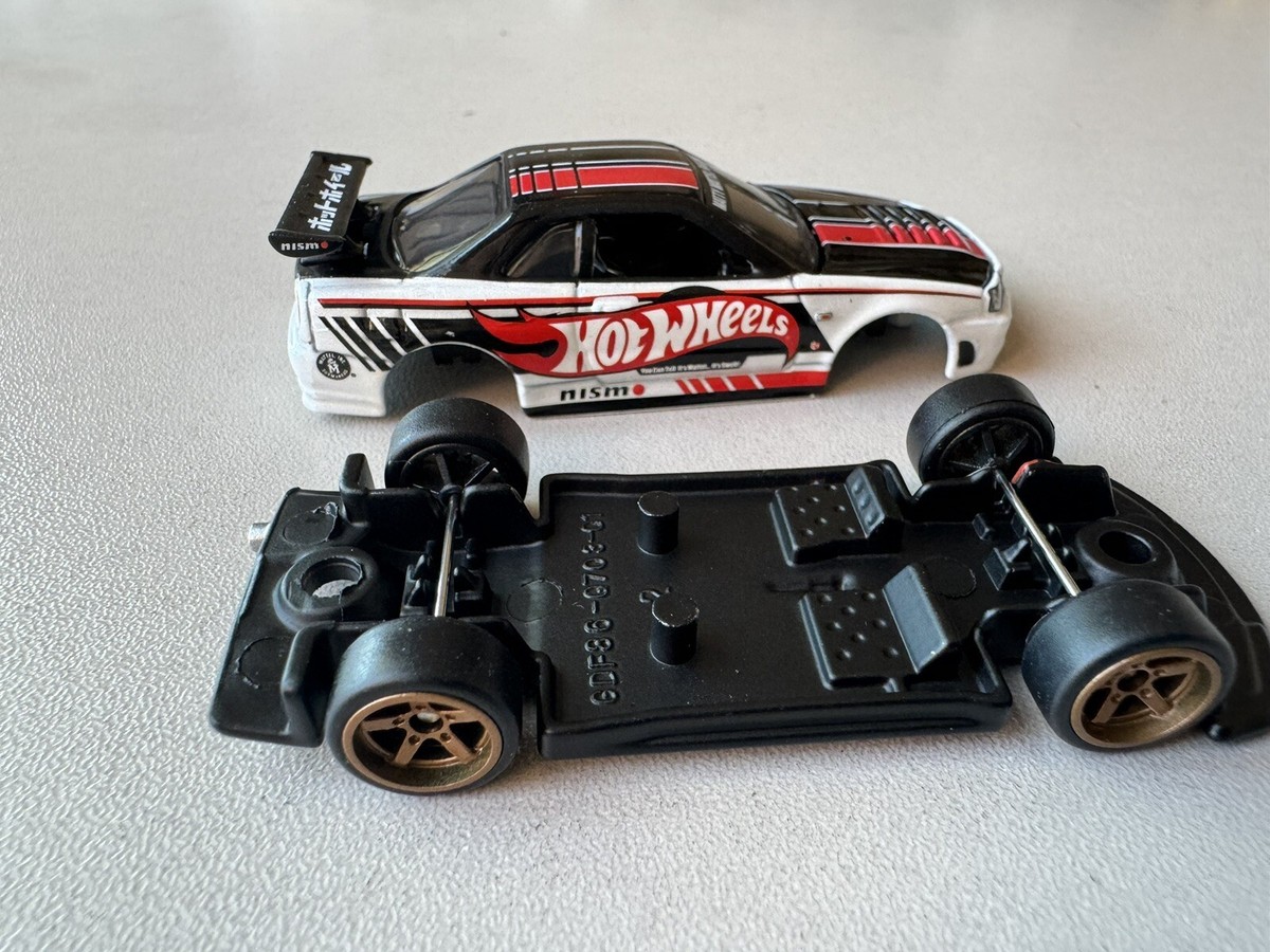 ホットウィール ジャパンコンベンション R34 GTーR 右向き Hot Wheels