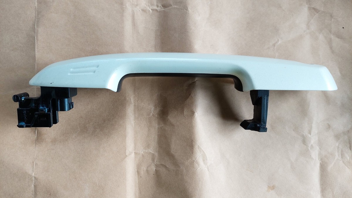 69210-30380-A2 69210-30370-A2 used OEM front door handles Toyota