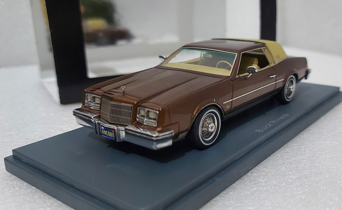 Buick Riviera 1982 Brown Metallic / Bege 1:43 Neo NEO 44810