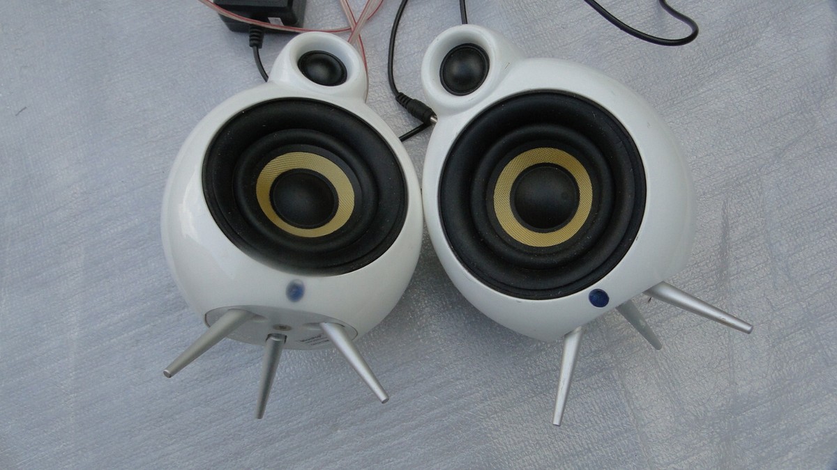 High End Scandyna MIcroPod Stereo Bluetooth Speaker System Made In