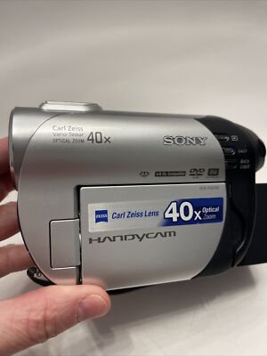 Sony Handycam DCR-DVD108 Carl Zeiss Lens 40X Optical Zoom w/ Sony
