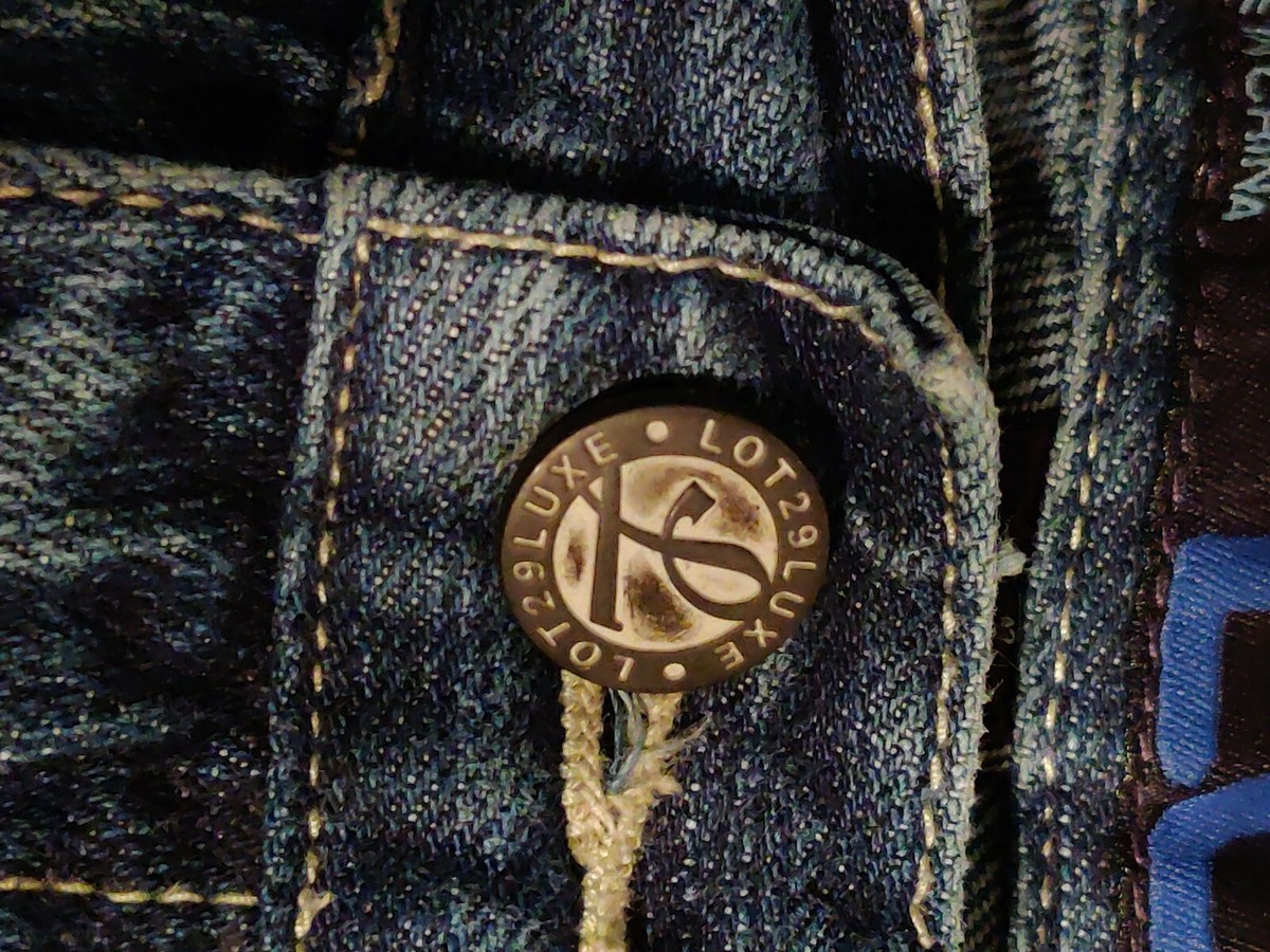 Lot 29 VTG Luxe Looney Tunes Taz Jeans 38/32 RN106663 | eBay