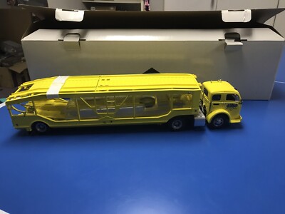 ダンバリーミント 1/24 FOUR-CAR CARRIER 1952