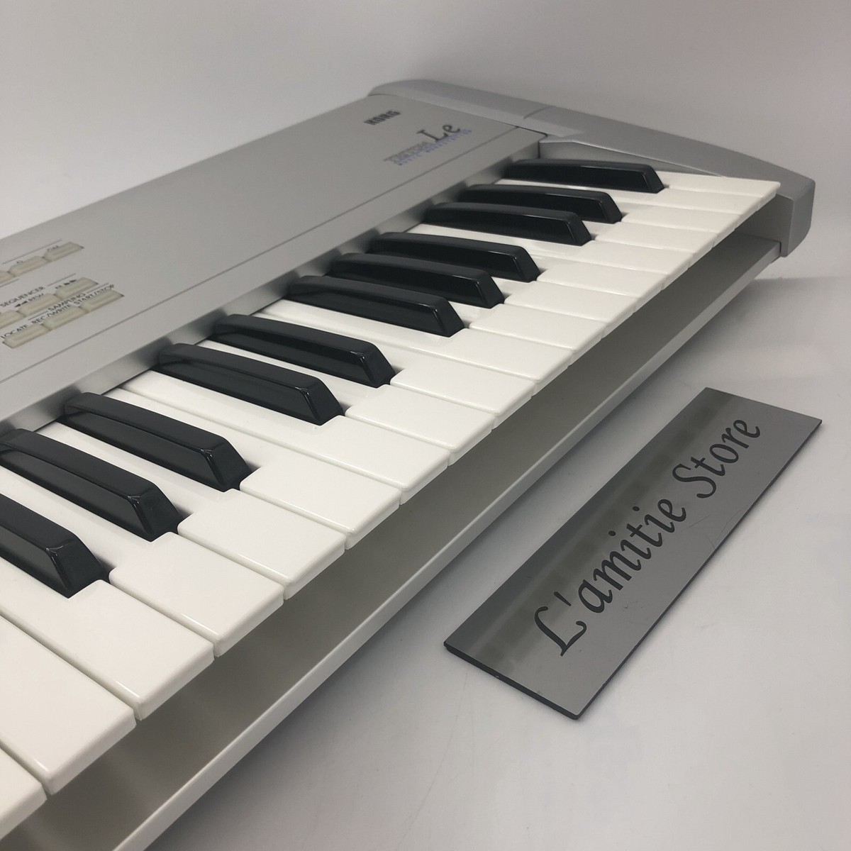 Korg Triton Le 76 key MUSIC WORKSTATION Synthesizer Keyboard Japan