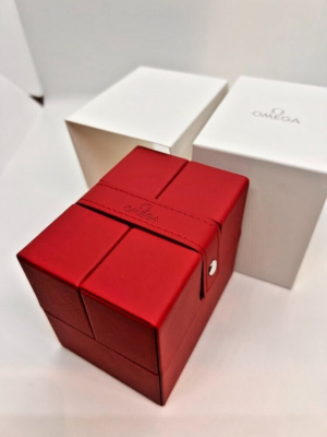 Genuine Omega Red Case Leather Watch Box Service Travel Case Empty