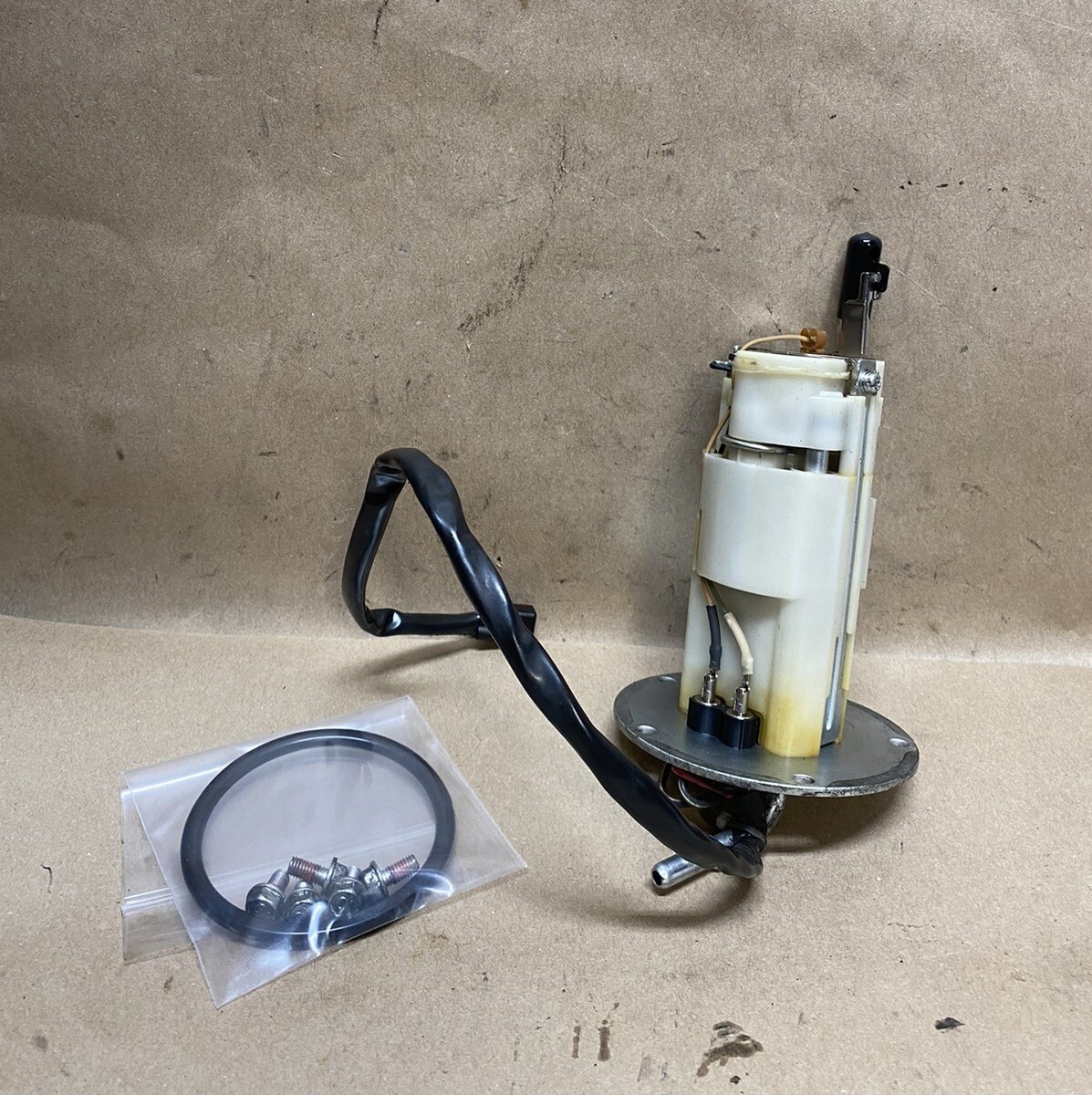 Fuel Pump Kawasaki ZX6R Ninja 09-12 OEM ZX6R Ninja 09-12 Good