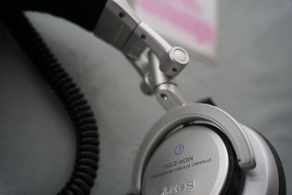 SONY MDR-Z700 ダイナミックステレオヘッドフォン（中古） SONY MDR
