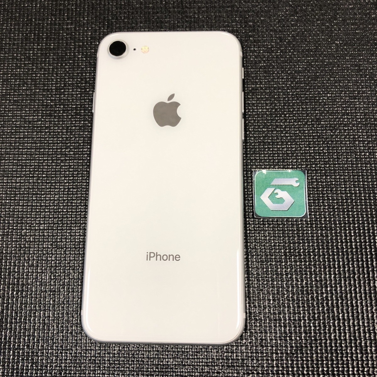 iPhone8 ジャンク品 64GB 液晶画面ヒビ割れ ホワイト iPhone 8 SIM