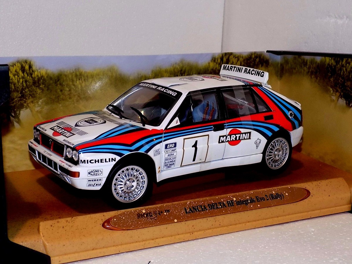 LANCIA DELTA HF INTEGRALE EVO2 MARTINI RALLY #1 RICKO 32114 1:18