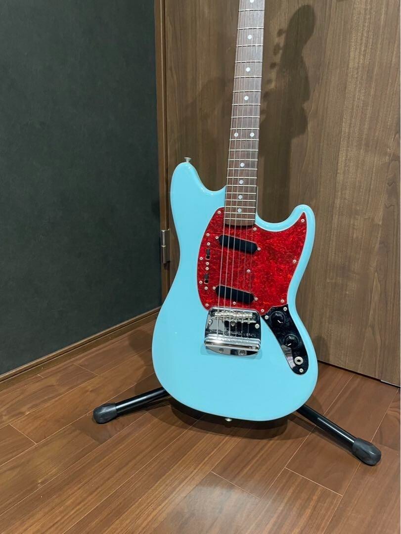 Limited Edition Fender Japan Mustang Solanin Specification Aoi