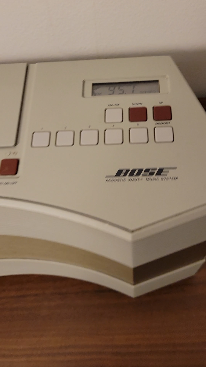 Bose Acoustic Wave Stereo Music System Model AW-1 Radio & Cassette