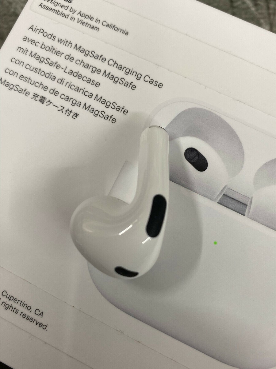 New Apple Airpods 3rd Generation RIGHT SIDE ONLY for Replacement