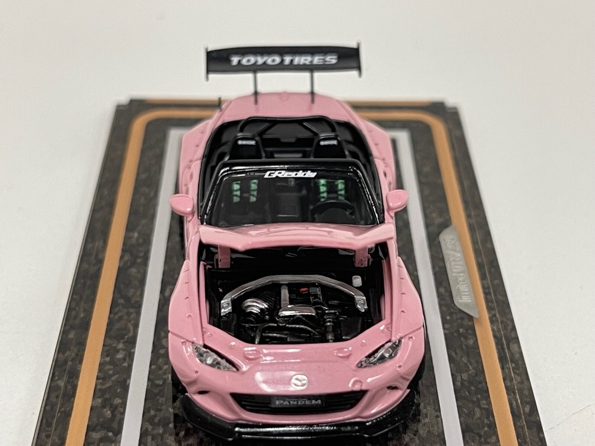 1/64 YM Model Mazda MX-5 Roadster Pink with Opening Hood Engine