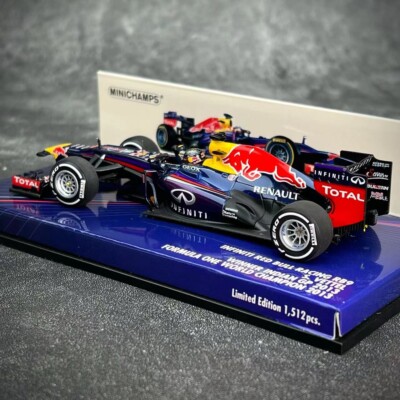 ミニチャンプス 1/43 レッドブル RB9 ベッテル 2013バーレーン優勝