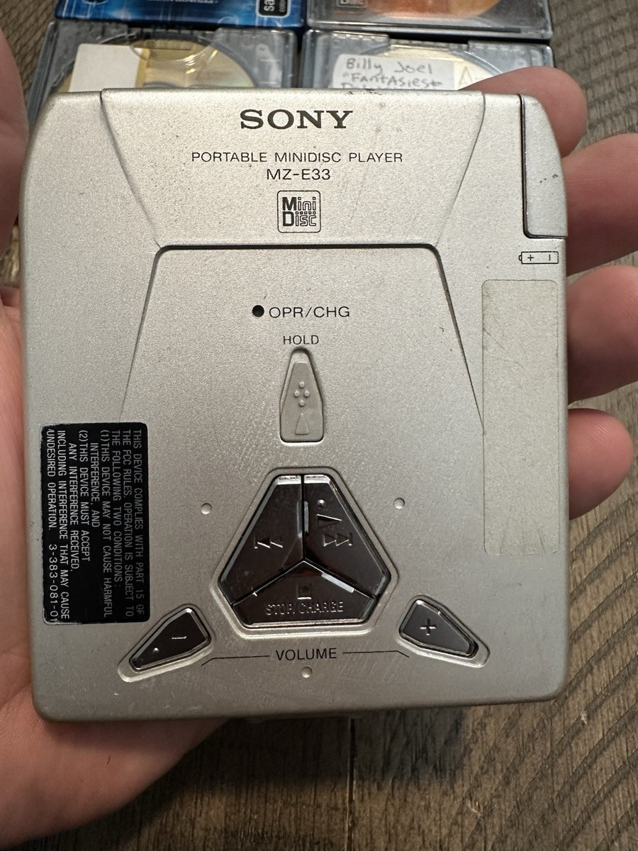 Sony MD Minidisc Walkman MZ-E33 Player Tested Working + 3 Discs +