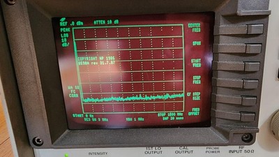 HEWLETTPACKRD SPECTRUM ANALYZER 8590A
