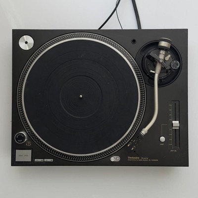 Technics SL-1200 MK6