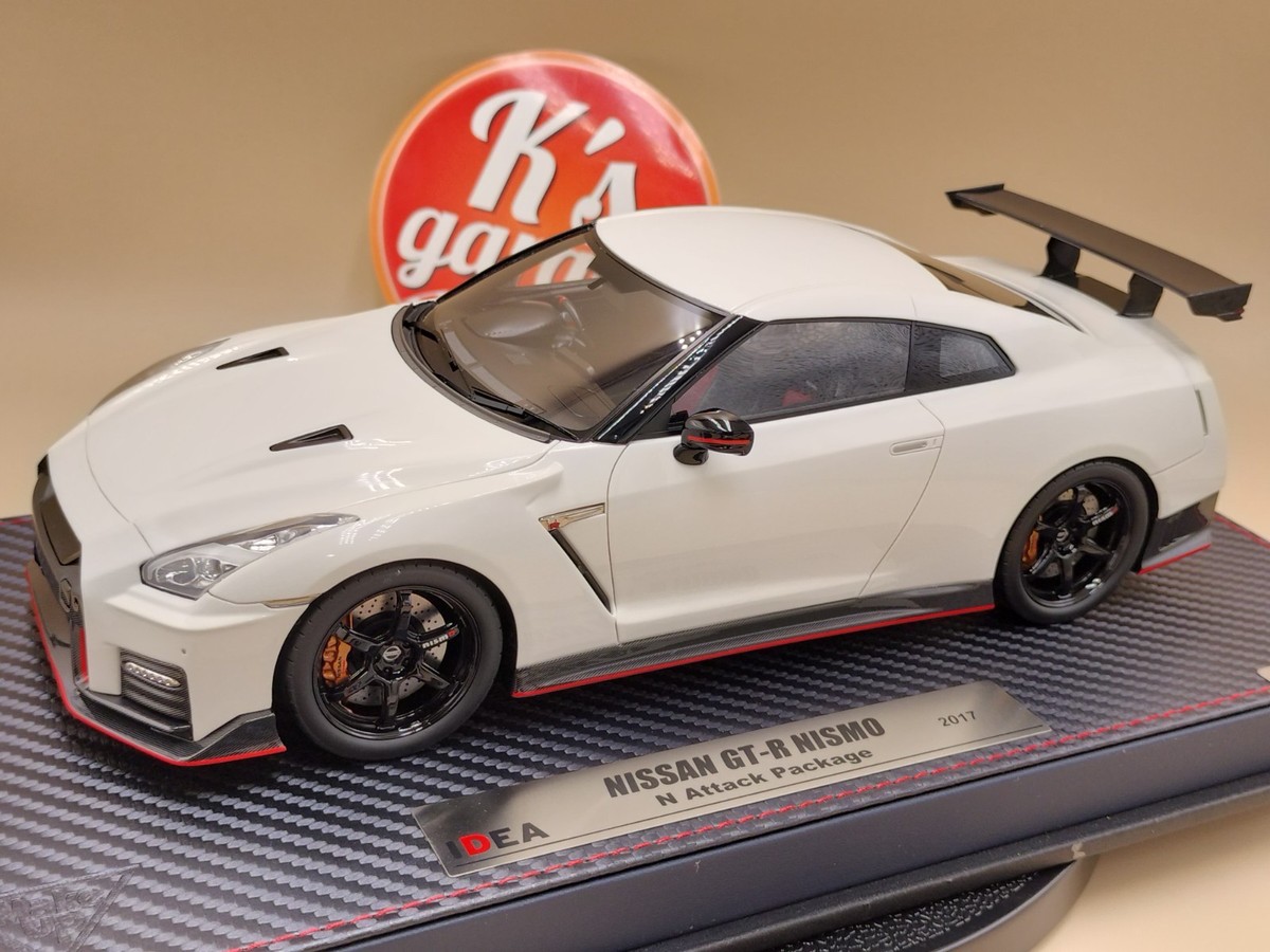 Make Up IDEA 1/18 Skyline GT-R R35 white nismo 2017 N Attack