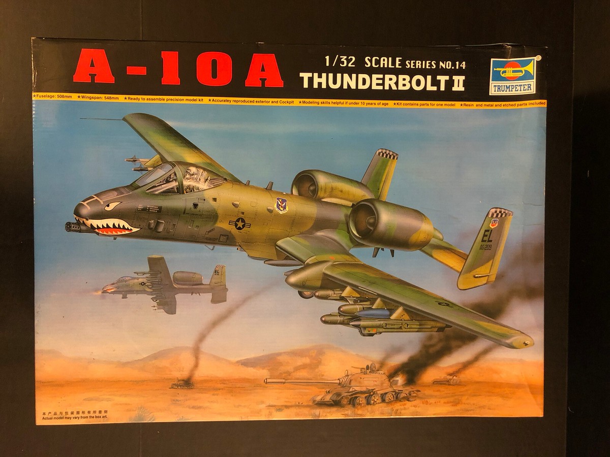 Trumpeter A-10A Thunderbolt 1/32 Scale Series No.14 Airplane Model