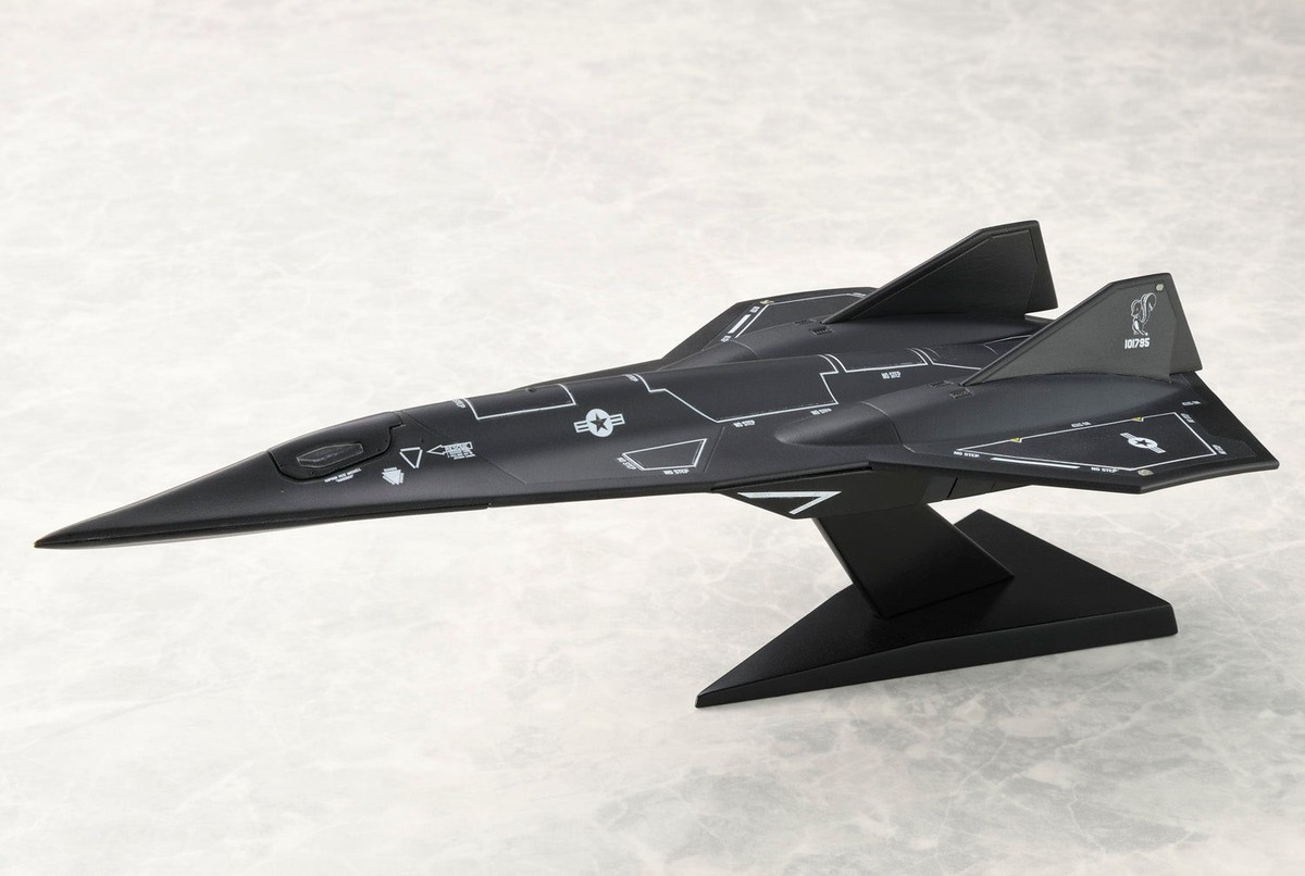 カプチー ベルファイン 1/100 SR-72 ダークスター 1/72 Top Gun