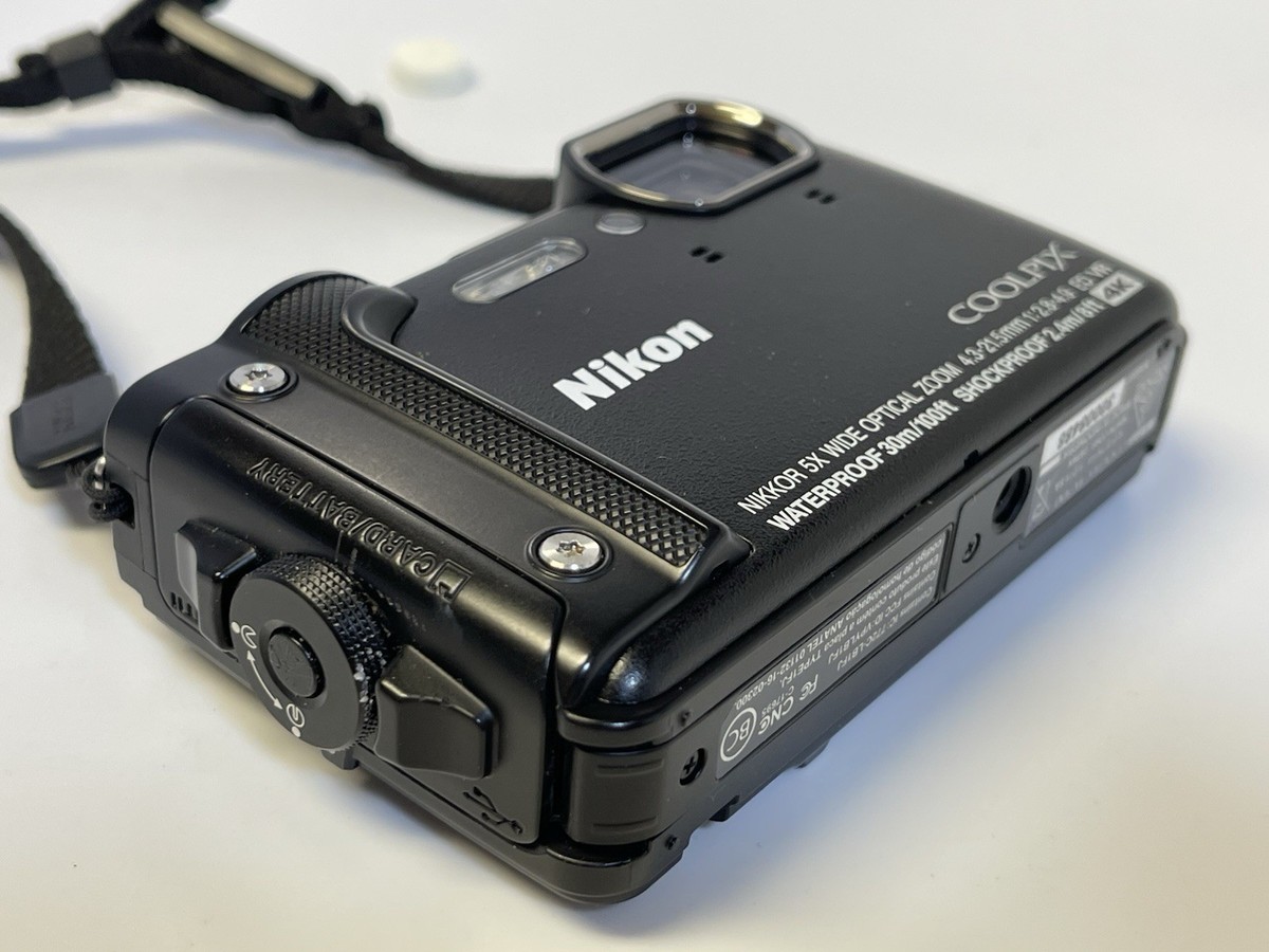 Nikon COOLPIX W300 16.0MP 32GB Weatherproof Digital Camera In