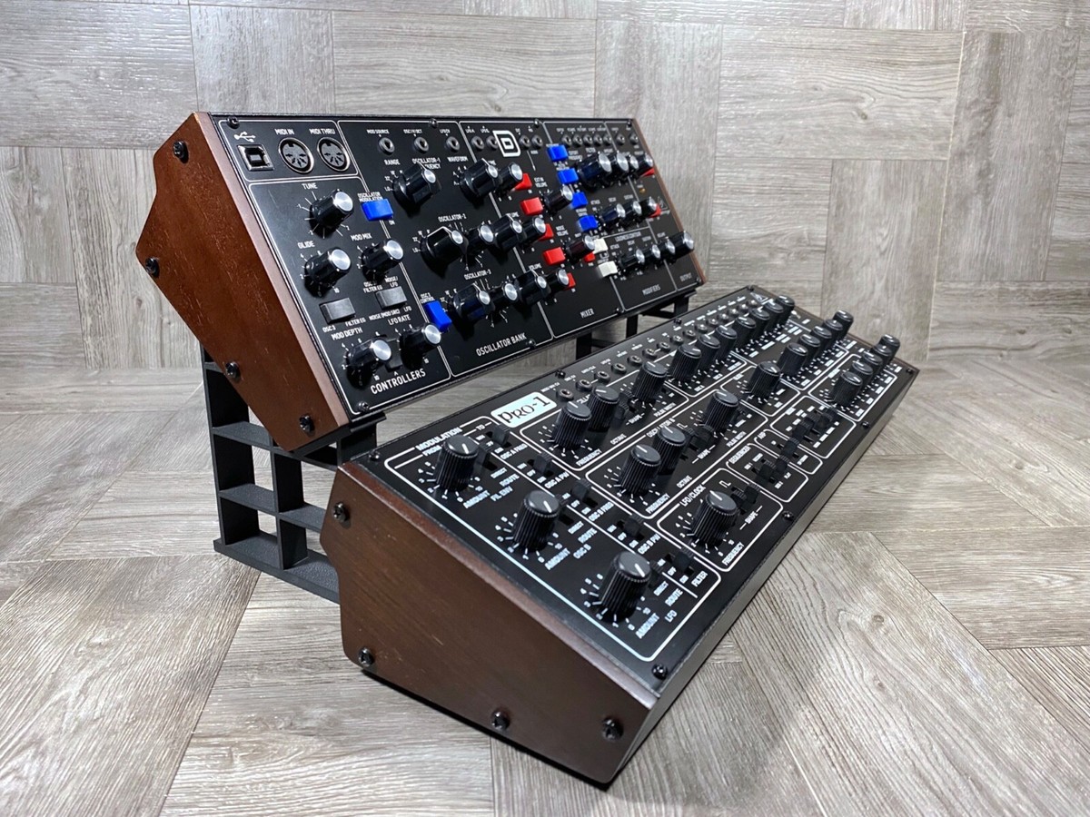 Basic Stand for Behringer Model D / PRO 1 / Neutron / K2 / WASP