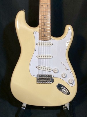 Fender Japan ST57 ホワイト 1976-1977