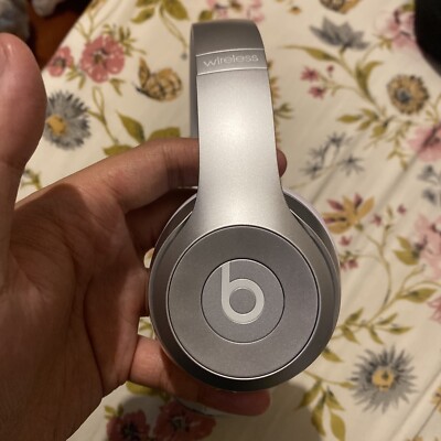 Beats By Dr. Dre Solo 2 Model B0534 On-Ear Wireless Headphones