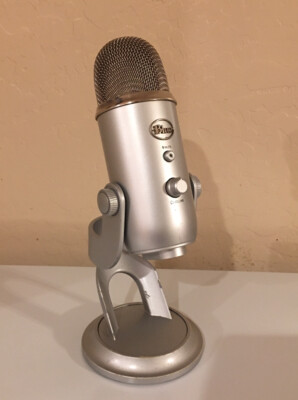 Blue Microphone Yeti Classic Silver USB Headphone Jack Desktop