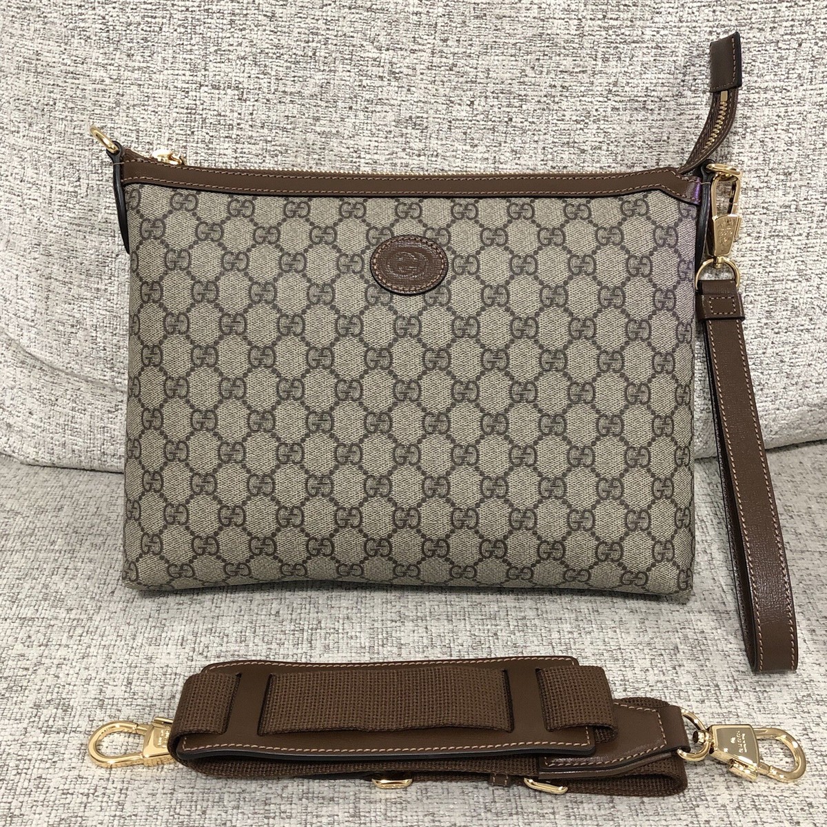 NEW GUCCI 726833 GG Supreme Canvas Interlocking G Messenger bag