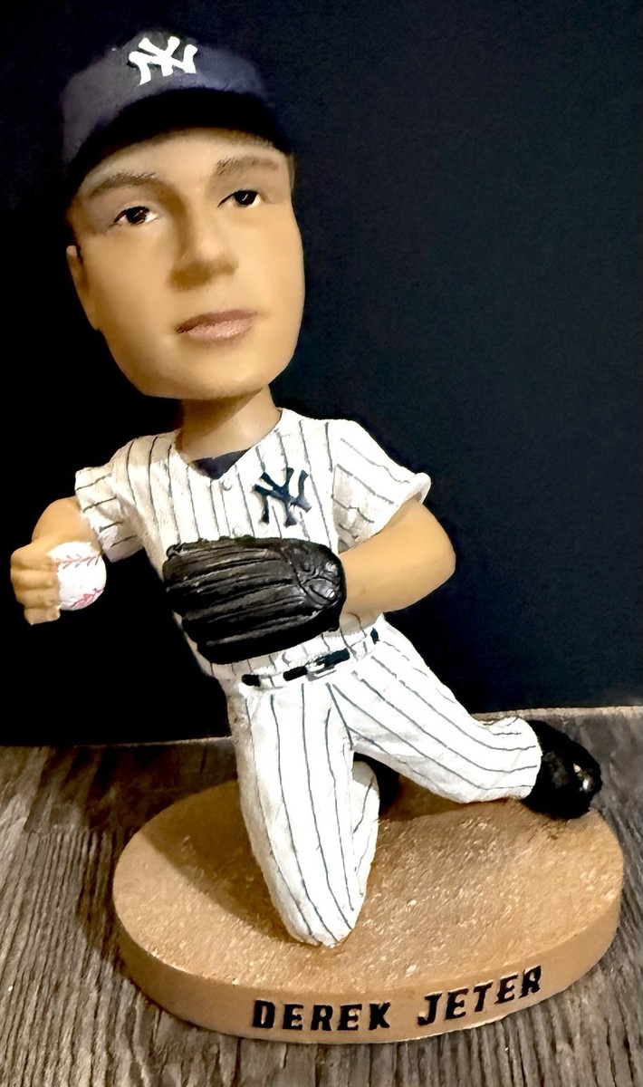 ボブルヘッド ジーター Jeter ヤンキース bobblehead バブル Derek