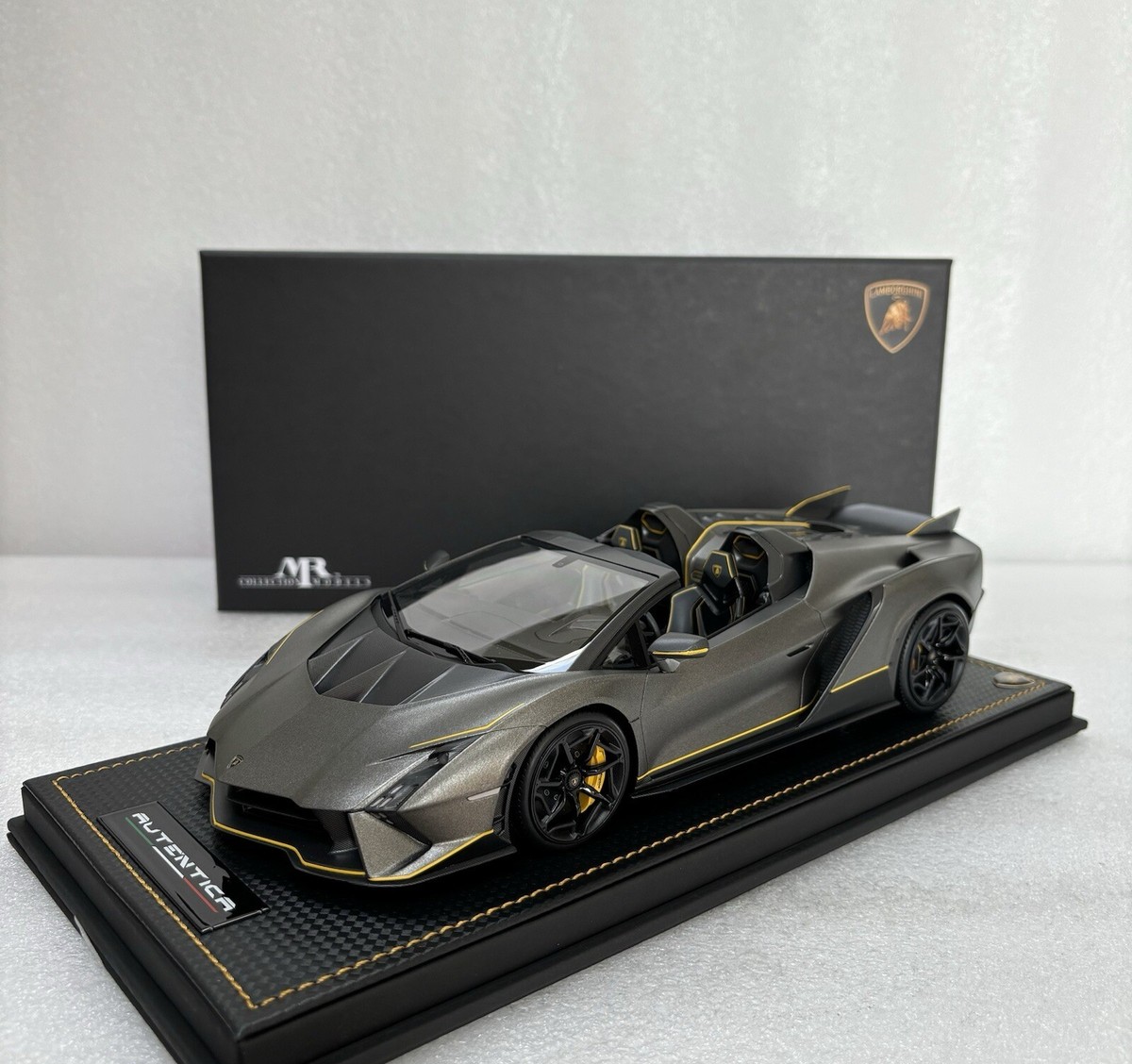 世界限定1台 MR collection 1/18 ランボルギーニイオタSVJ