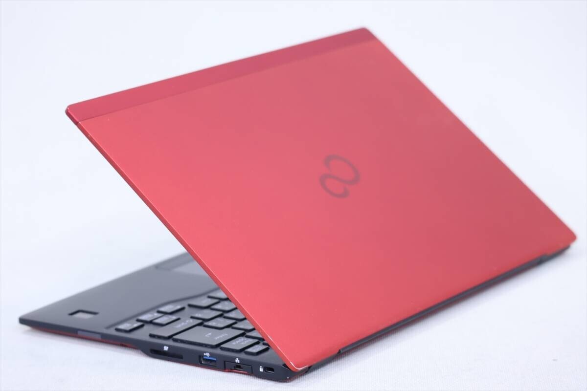 ほぼ未使用 LIFEBOOK UH i5-1235U 8GB Office他 Fujitsu Lifebook