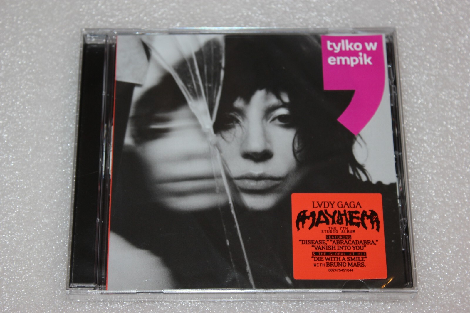 LADY GAGA レディー・ガガ サイン入りCD