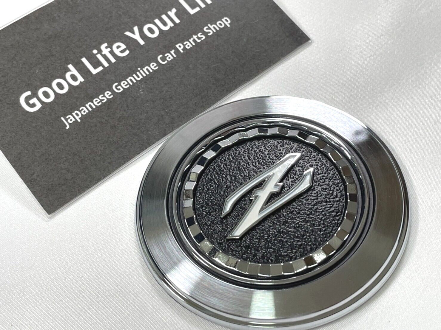 バッジ Motorsport Auto - The Z Store - Factory Hood Emblem, Gold