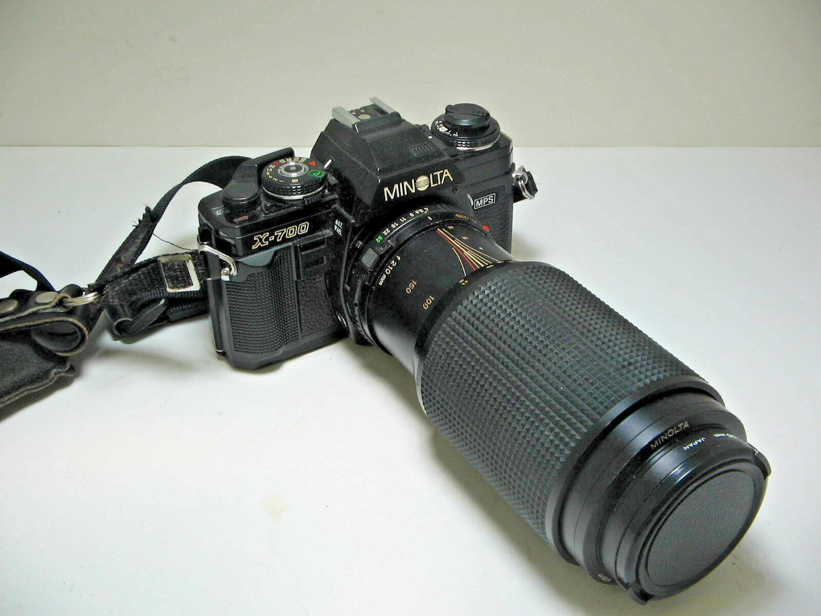 Minolta X-700 Camera 35mm Tele-Photo Lens f/1.4 & Minolta 70-210mm