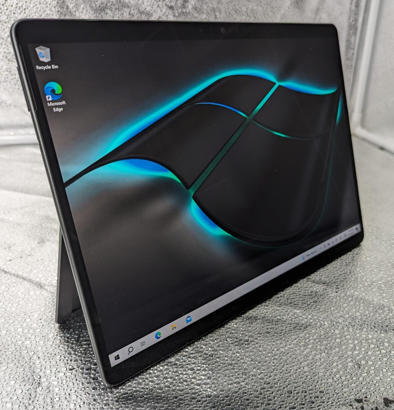 Windowsタブレット本体 Microsoft Surface Pro 8 LTE i5-1145G7 Amazon