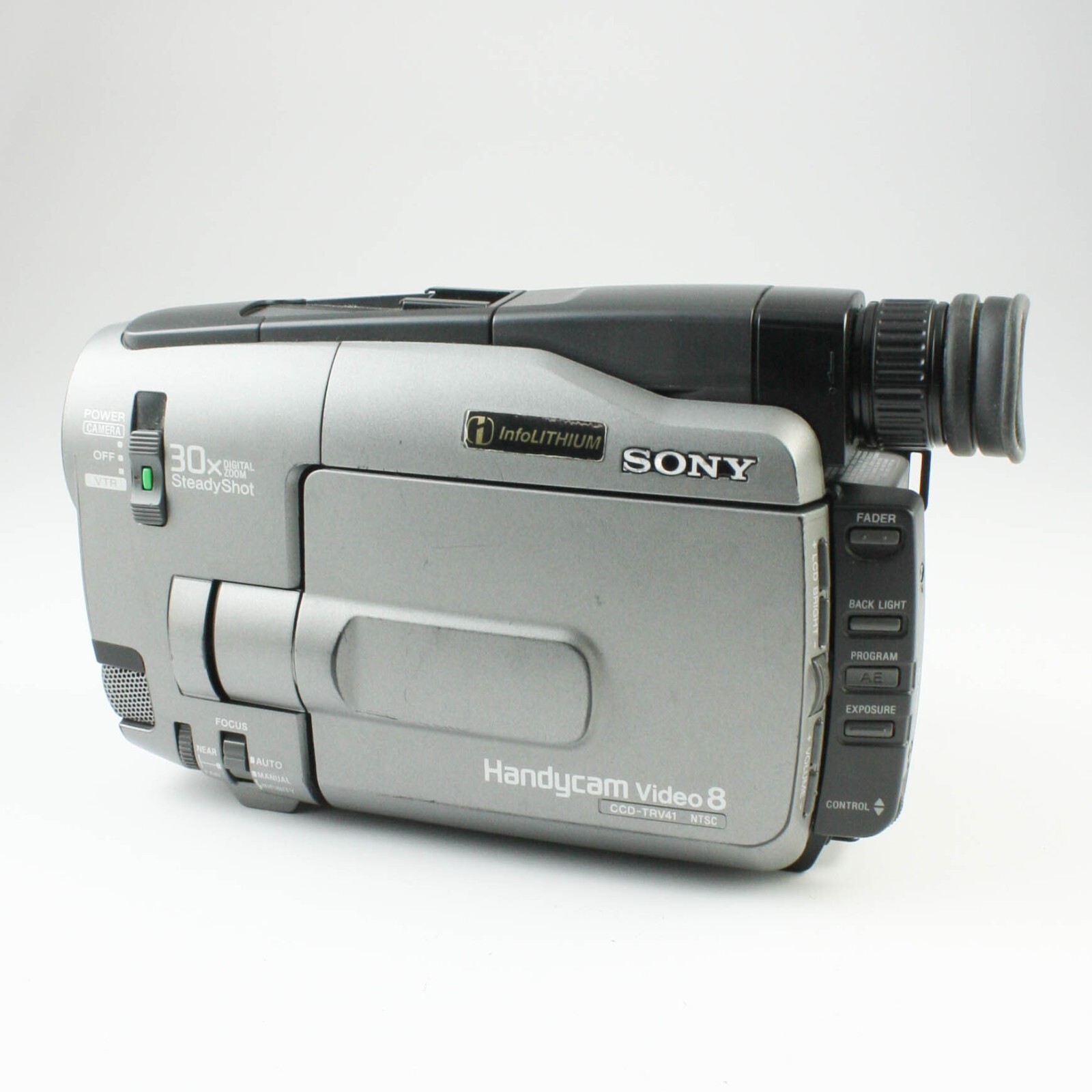 美品・動作良好 ビデオ.Hi8 ソニー CCD-TR2 高画質8ミリビデオカメラ