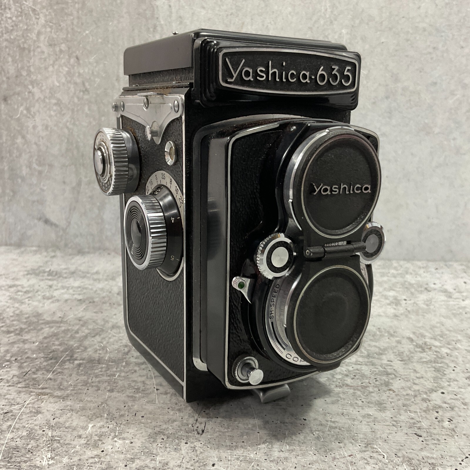 VTG YashicaFlex Yashica 635 TLR 120mm or 35mm Film Camera f3.5