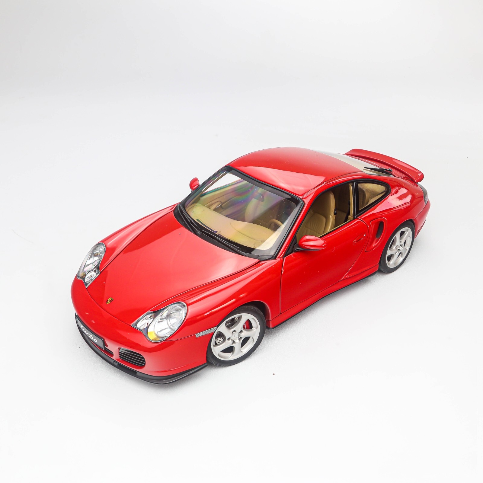 オートアート 1/18 ポルシェ 911 GT3（996）レッド 完成品 オート